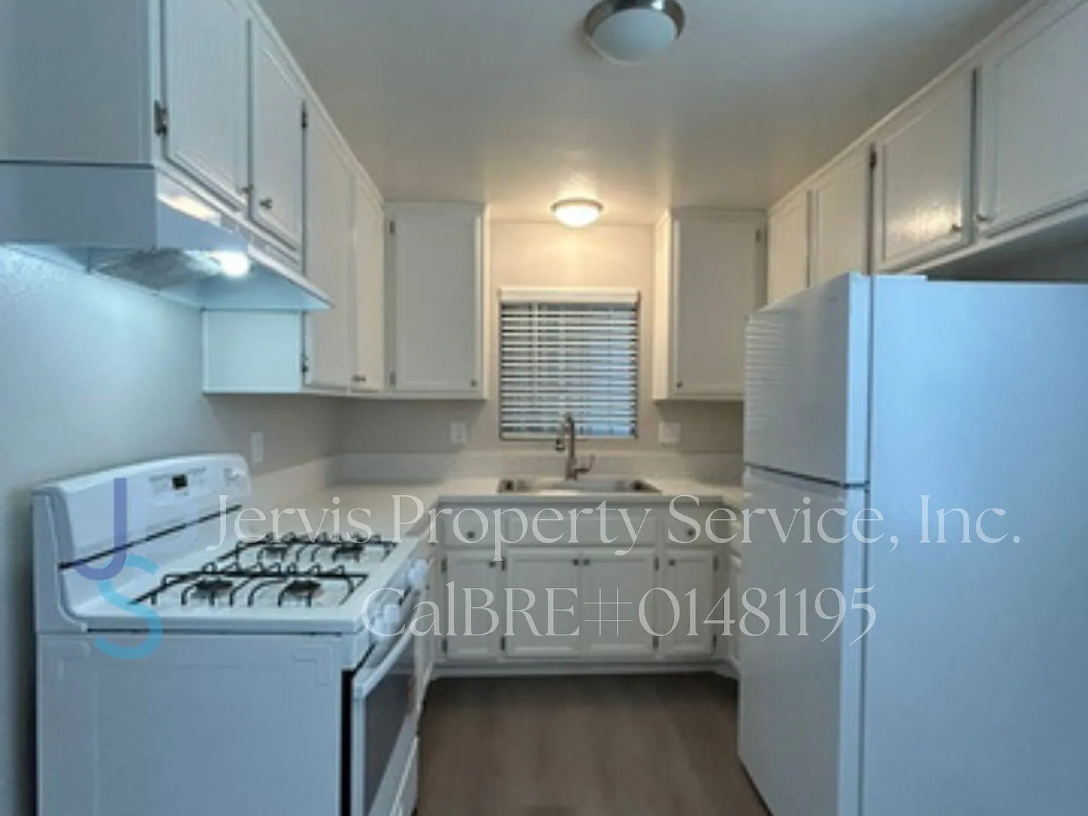 3 bed, $3,000 — Photo 3