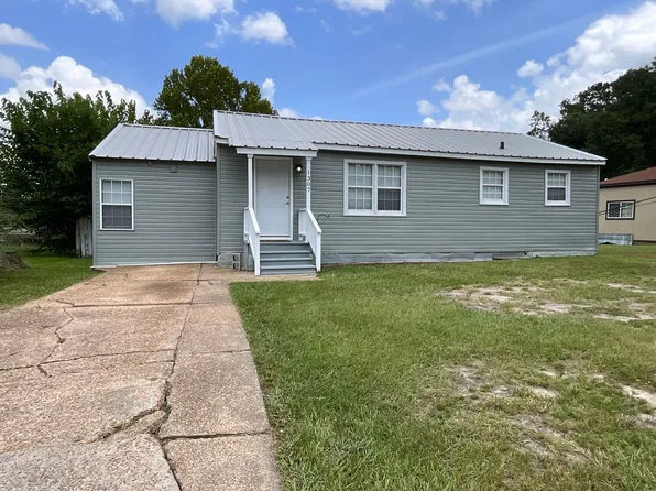 1307 Aaron Ave, Leesville, LA 71446