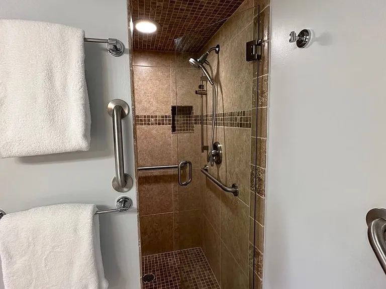 186 Pebble Shores Dr #103 — Photo 15
