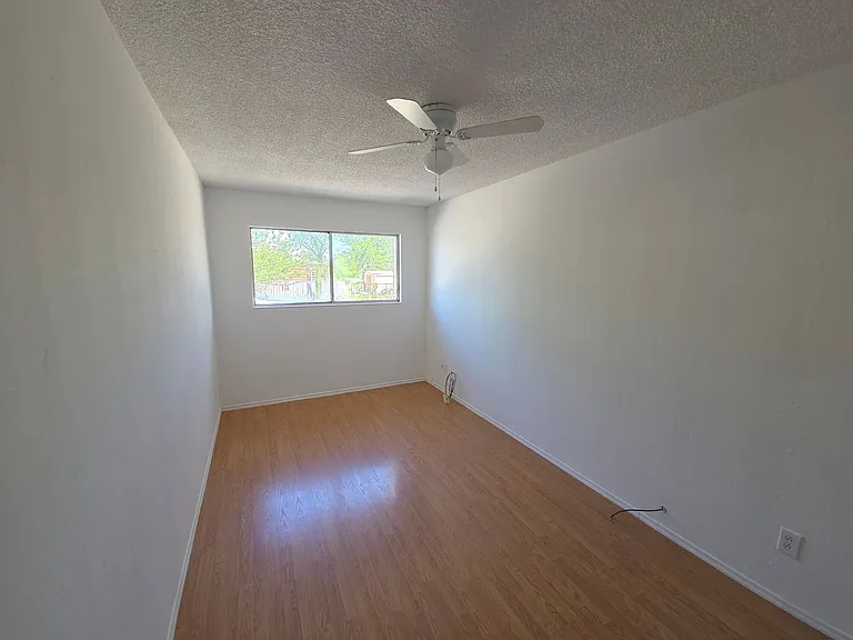 L Street Duplex — Photo 7