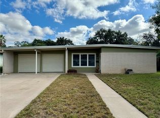 720 Santa Dolores Dr, Kingsville, TX 78363