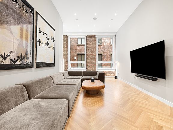 5th image of 457 Broome St #4B
