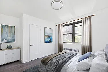 Rented by R New York