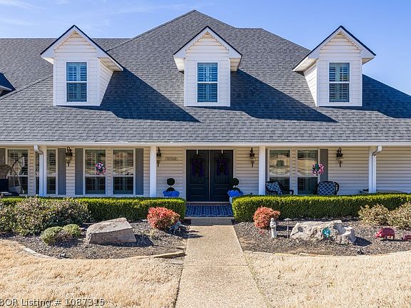 2nd image of 10500 Jenny Lind Rd