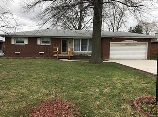 7218 Montclair Ave, Godfrey, IL 62035