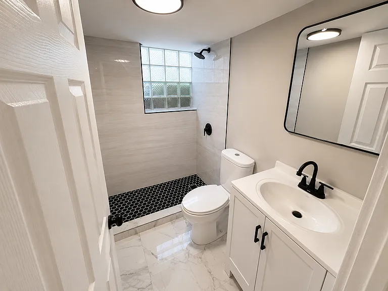 14603 S Avalon Ave — Photo 14