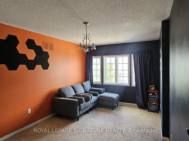 39 Jonesridge Dr — Photo 12
