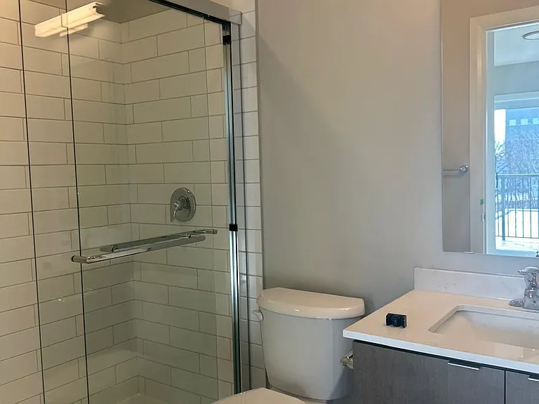 708 Woolwich St #212 — Photo 6