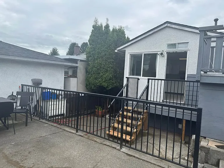 Reid St — Photo 15