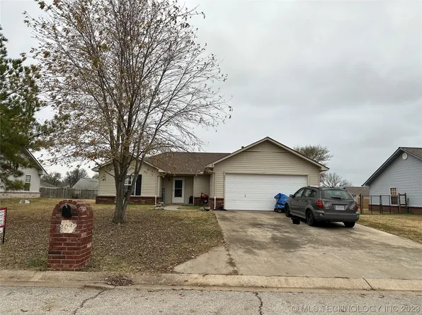204 Wofford Ferry Rd, Catoosa, OK 74015