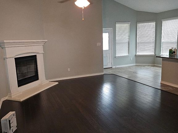 Open Living Room with Fire place.
Dining area next to kitchen