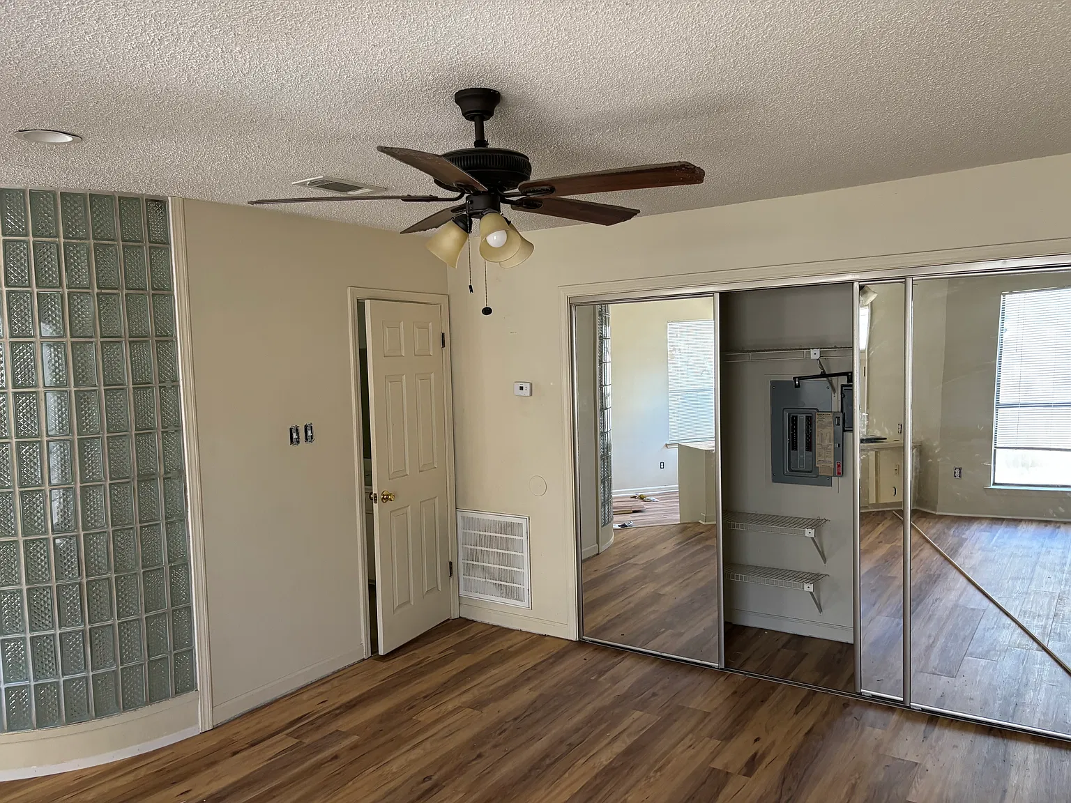 3114 W Hidden Gates Dr — Photo 1