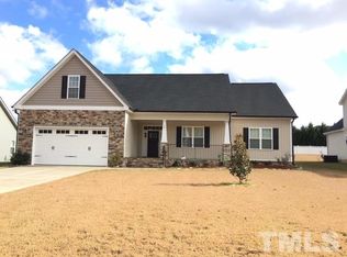 80 Summit Overlook Dr, Clayton, NC 27527