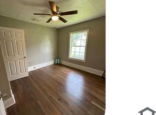 216 N King St, Gastonia, NC 28052