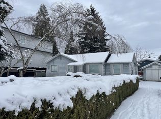 11764 Burnett St #1, Maple Ridge, BC V2X6P5