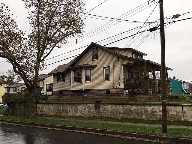 2nd image of 4901 River Rd