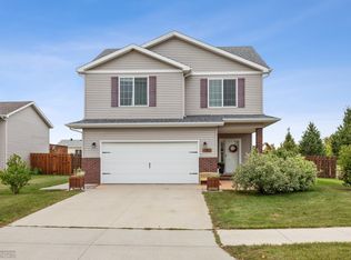 4205 19th St S, Moorhead, MN 56560