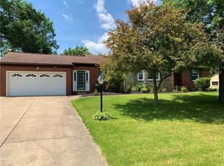 2415 Belleflower Dr, Alliance, OH 44601