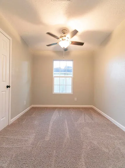 512 Vernon St — Photo 4