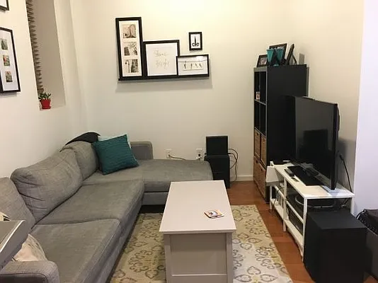 Rented by Nest Seekers International | media 12