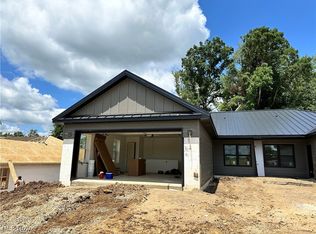 1031 Sycamore Ln, Millersburg, OH