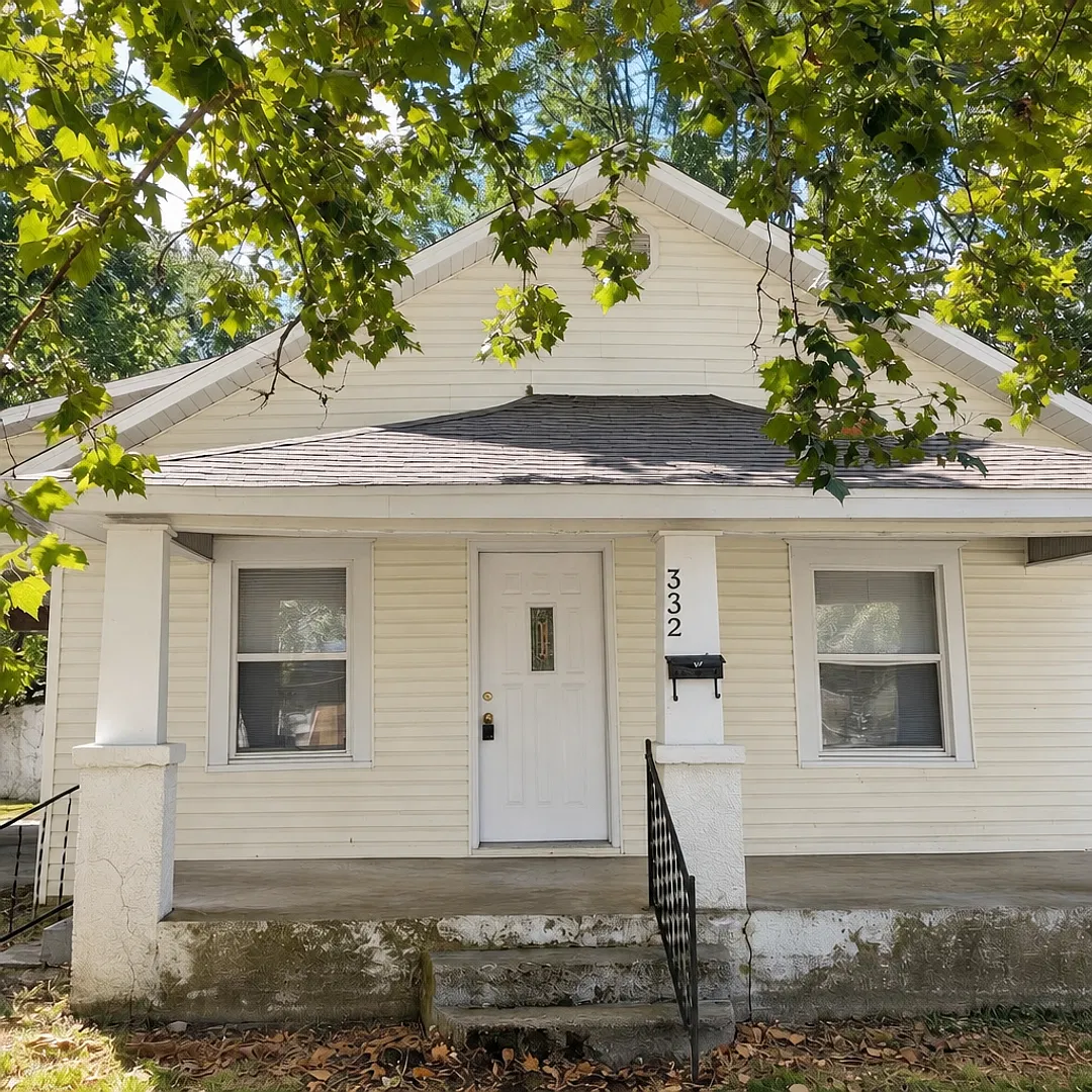 Cozy 3 bedroom home! — Photo 1