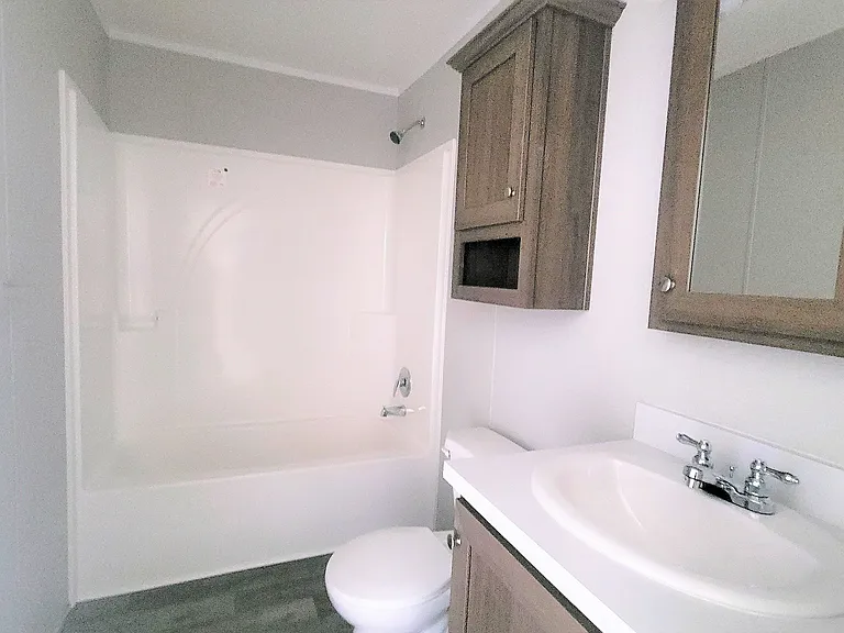 537 Iowa St — Photo 17