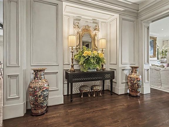 2nd image of 3657 Peachtree Rd NE APT 9A