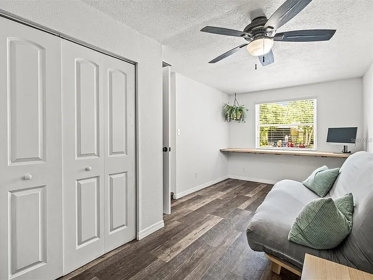 3138 W Varn Ave — Photo 10