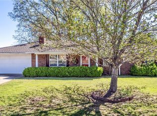 210 Spring Ave, Sallisaw, OK 74955