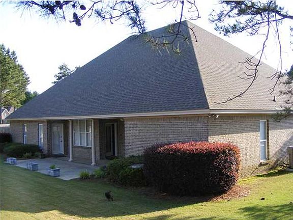 3rd image of 609 Keeneland Ct