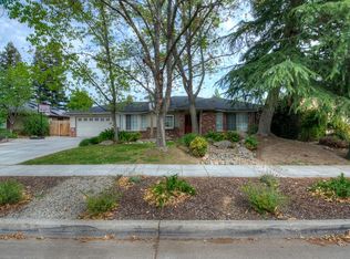 1624 E Goshen Ave, Fresno, CA