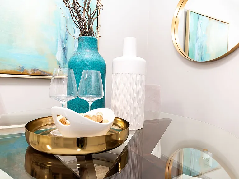 Dining area decor