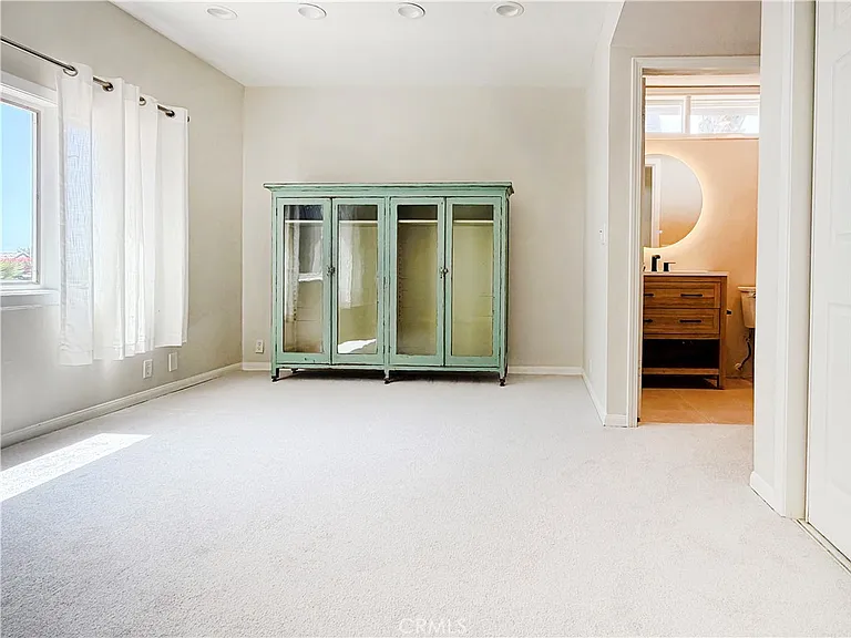 3044 Cresta Way — Photo 21