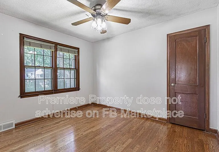 3029 W 74th St — Photo 9