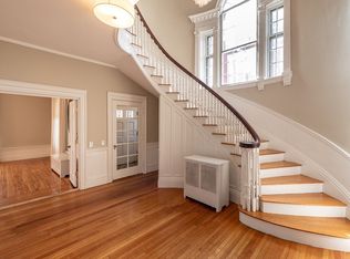 11 Wayne St, Boston, MA 02121