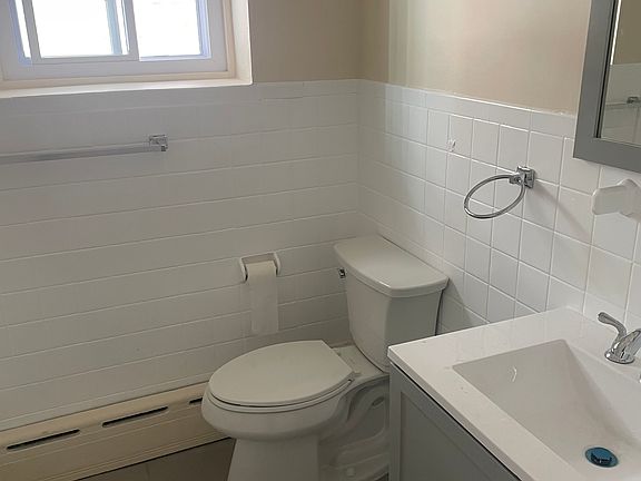 2nd image of 289-291 John St Floor 2