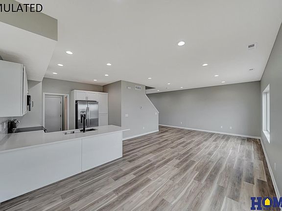 3rd image of 5082 Amarillo Dr