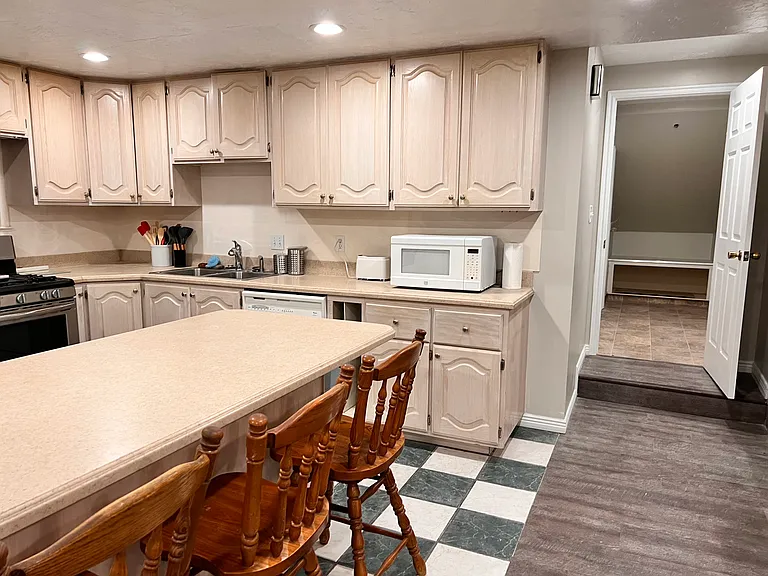 1975 Laguna Vista Dr — Photo 7