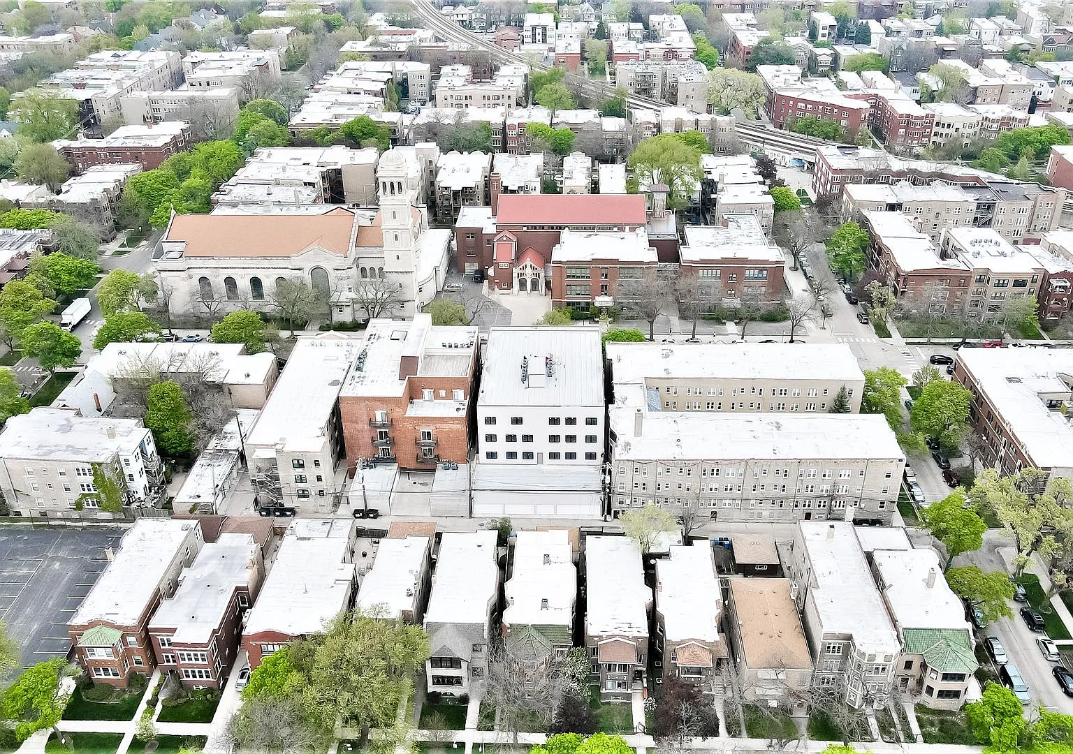 The Loyola — Photo 3