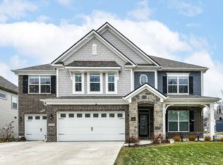 10545 Oak Bend Blvd, Indianapolis, IN 46239