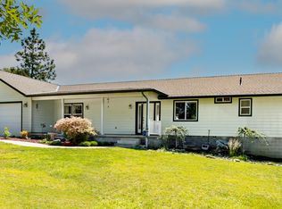 557 Timber Ln, Grants Pass, OR 97526