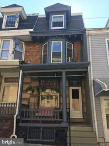 235 S 8th St, Reading, PA, 19602