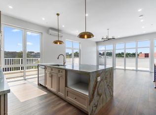 21 Lincoln Park #300, Newark, NJ 07102