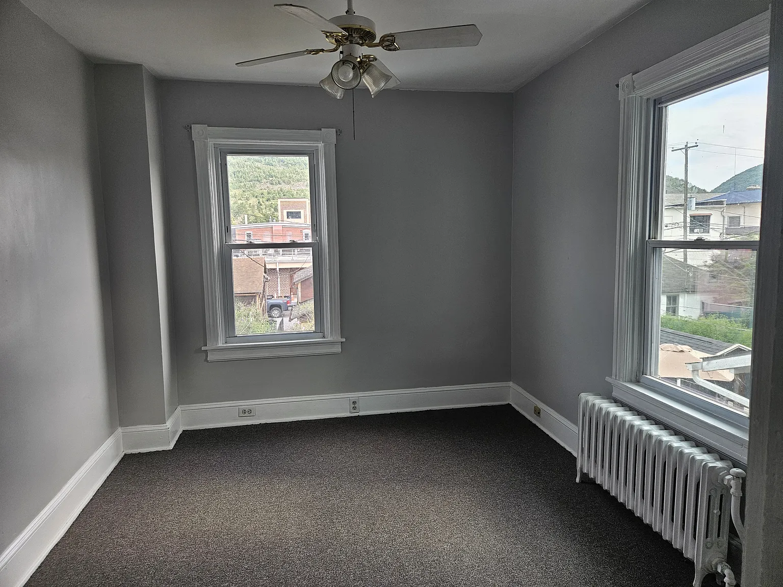3 bed, 1188 sqft, $1,600 — Photo 2