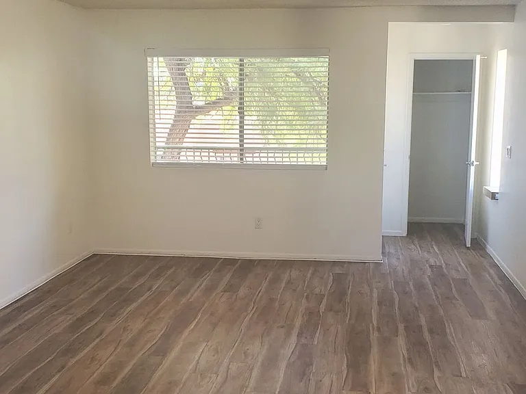 Sand Pebble Community *Renovated Units — Photo 46