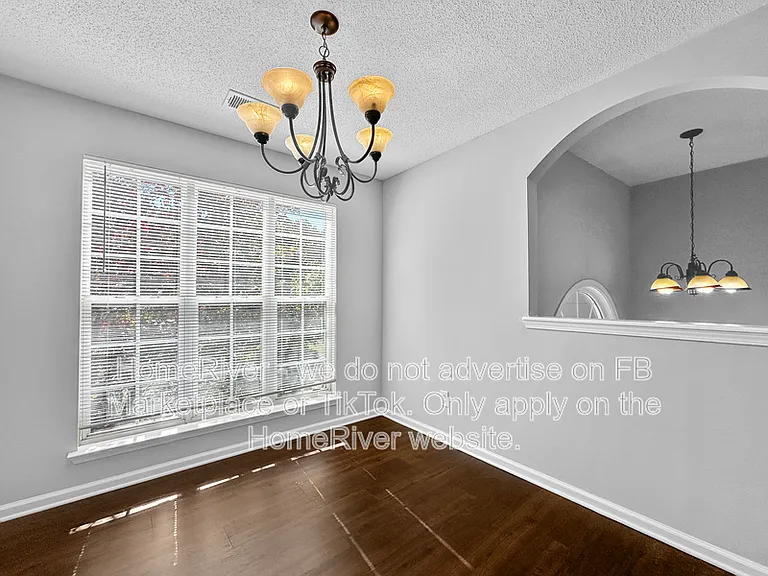 261 Augusta Woods Dr — Photo 5