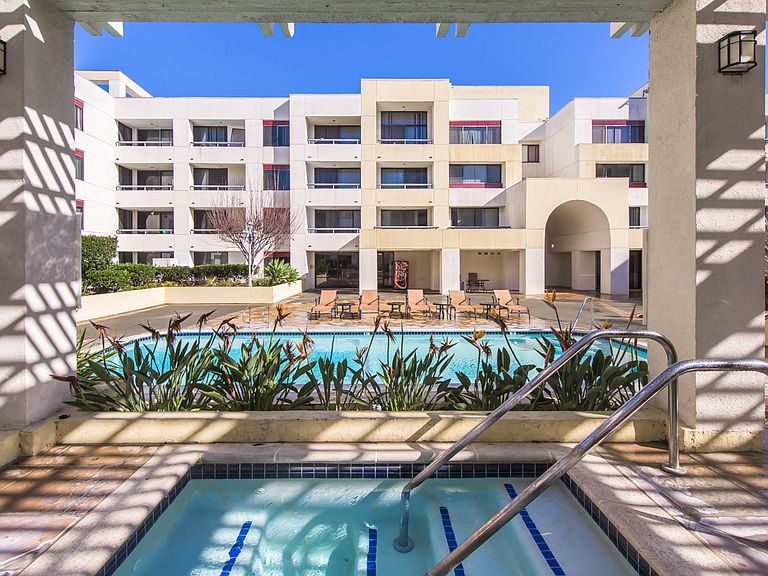 The Colonnade Apartment Rentals - San Jose, CA | Zillow