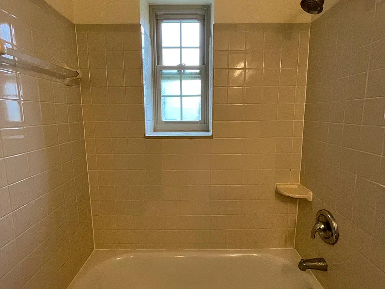 451 Bernhardt Dr — Photo 17