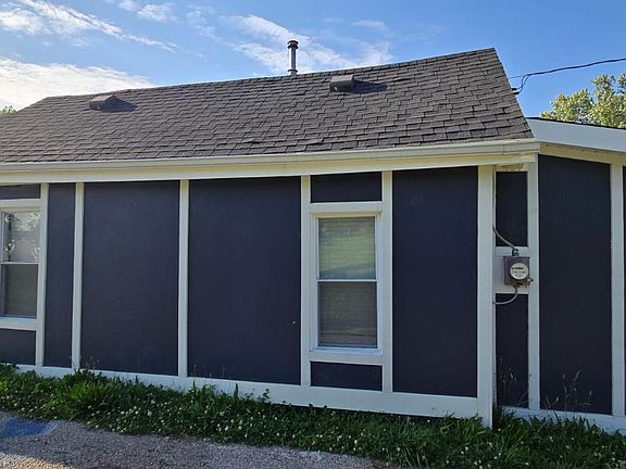 2nd image of 174 Miller Ave